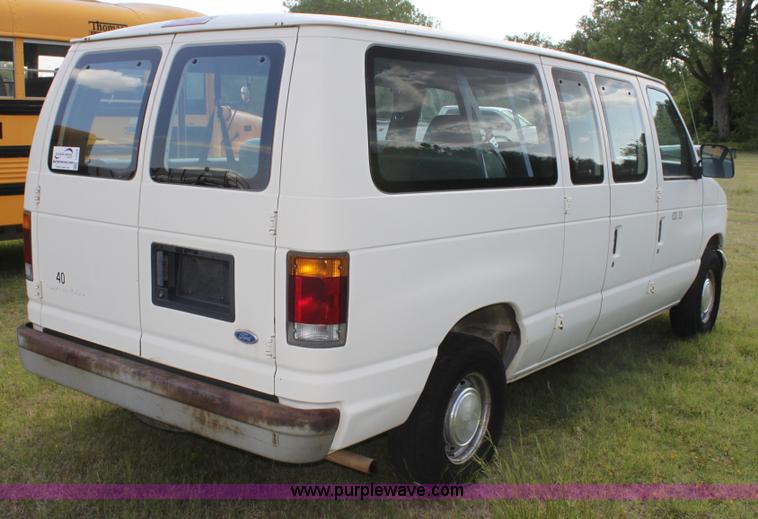 image for item I7414 1992 Ford Club Wagon E11 van