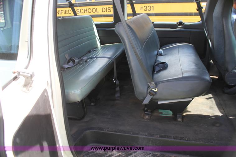 image for item I7414 1992 Ford Club Wagon E11 van