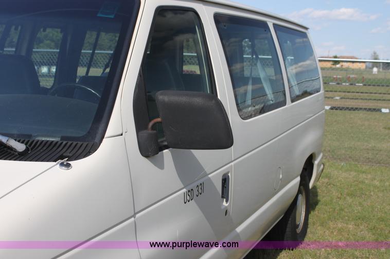 image for item I7414 1992 Ford Club Wagon E11 van