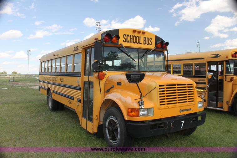 image for item I7415 1996 International 3800 school bus