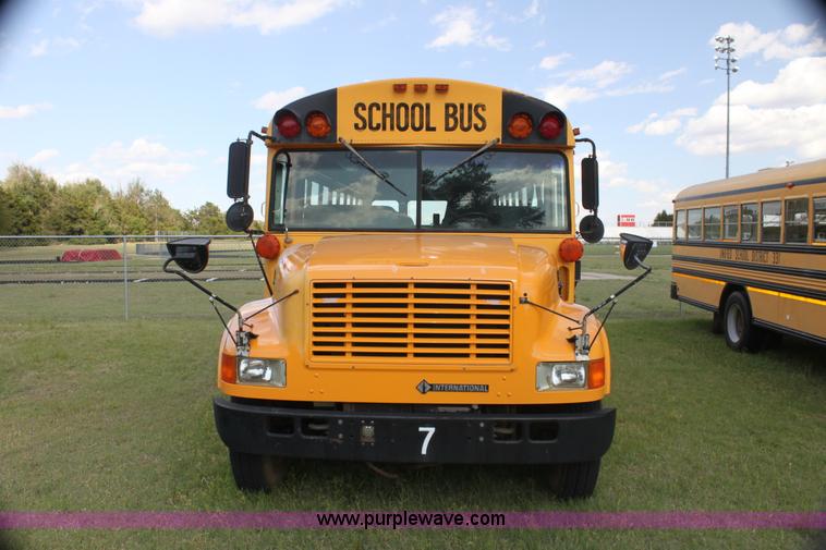 image for item I7415 1996 International 3800 school bus