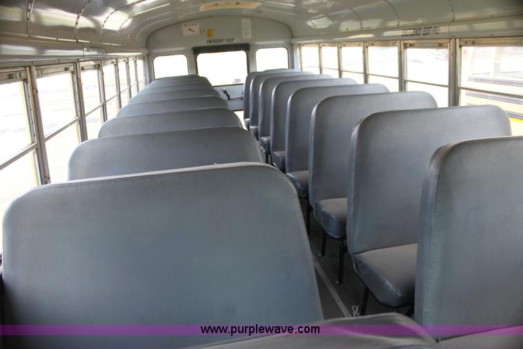 image for item I7415 1996 International 3800 school bus