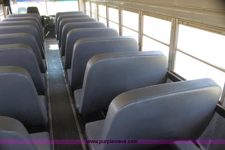 image for item I7415 1996 International 3800 school bus