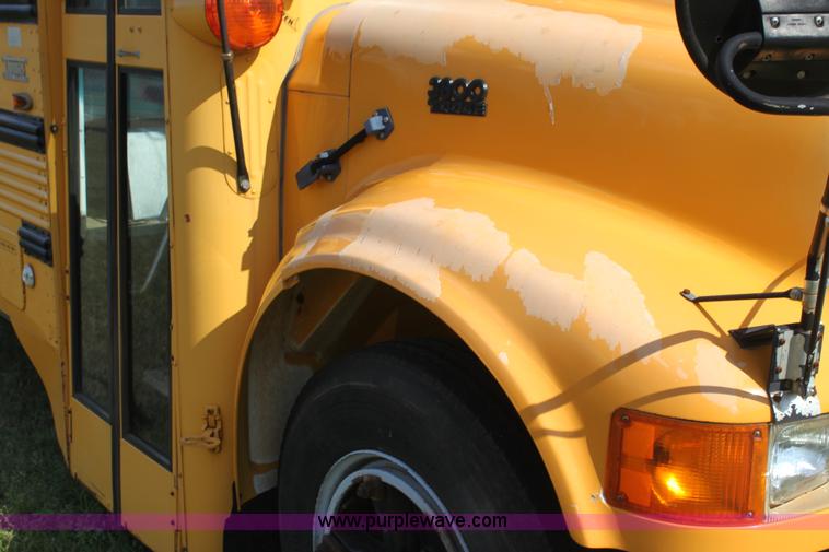 image for item I7415 1996 International 3800 school bus