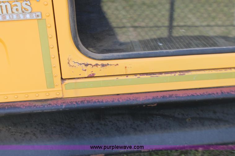 image for item I7415 1996 International 3800 school bus