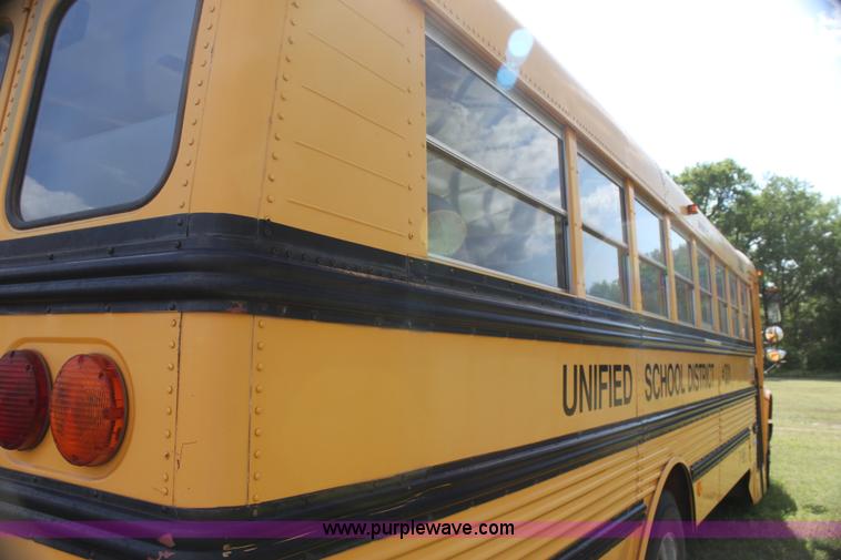 image for item I7415 1996 International 3800 school bus