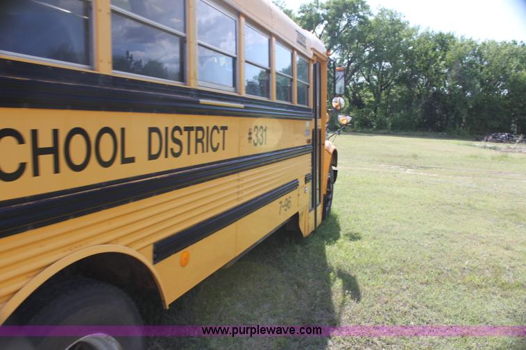image for item I7415 1996 International 3800 school bus