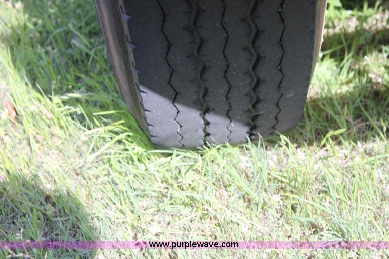 image for item I7415 1996 International 3800 school bus