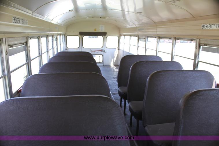 image for item I7416 1997 Ford B800 school bus
