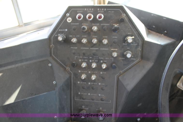 image for item I7416 1997 Ford B800 school bus