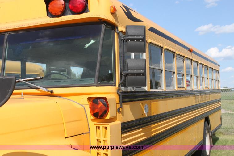 image for item I7416 1997 Ford B800 school bus