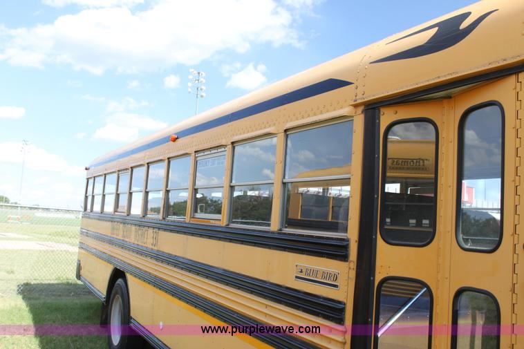 image for item I7416 1997 Ford B800 school bus
