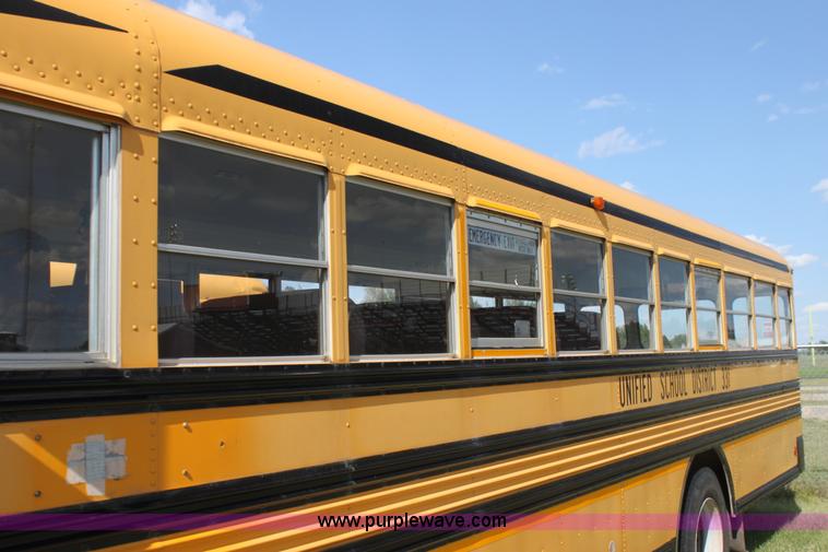 image for item I7416 1997 Ford B800 school bus