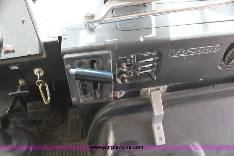 image for item I7432 1993 Blue Bird TC2000 school bus