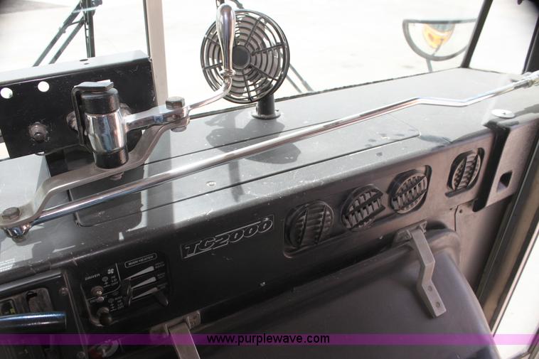 image for item I7432 1993 Blue Bird TC2000 school bus