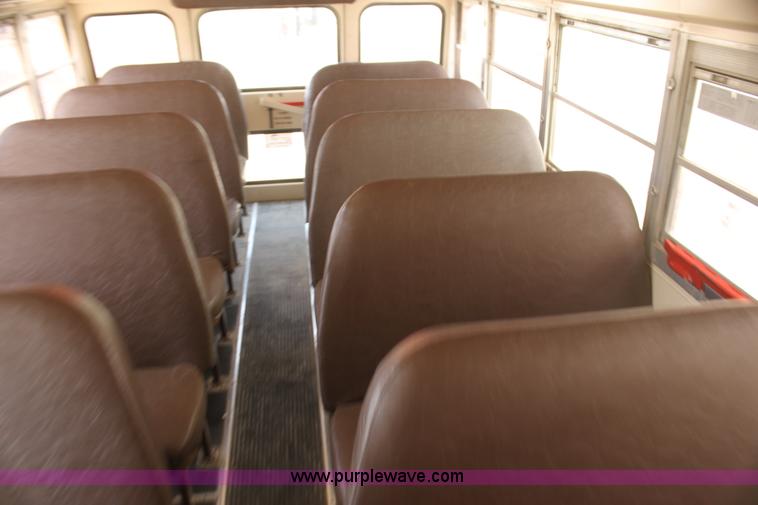 image for item I7432 1993 Blue Bird TC2000 school bus