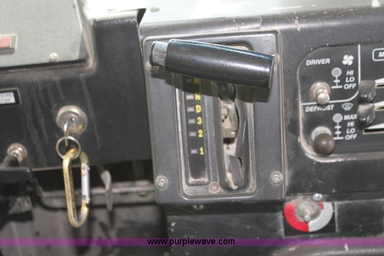 image for item I7432 1993 Blue Bird TC2000 school bus