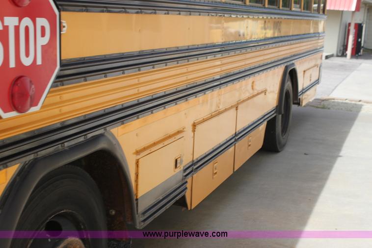 image for item I7432 1993 Blue Bird TC2000 school bus