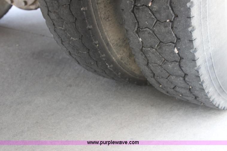 image for item I7432 1993 Blue Bird TC2000 school bus