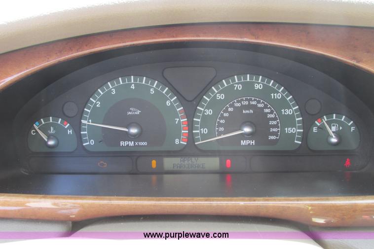 image for item I9689 2003 Jaguar S-Type