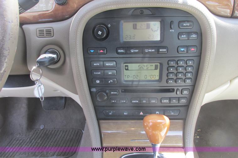 image for item I9689 2003 Jaguar S-Type