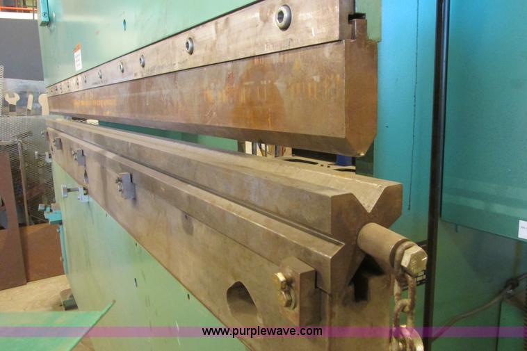 image for item I9693 Mega Piranha press brake