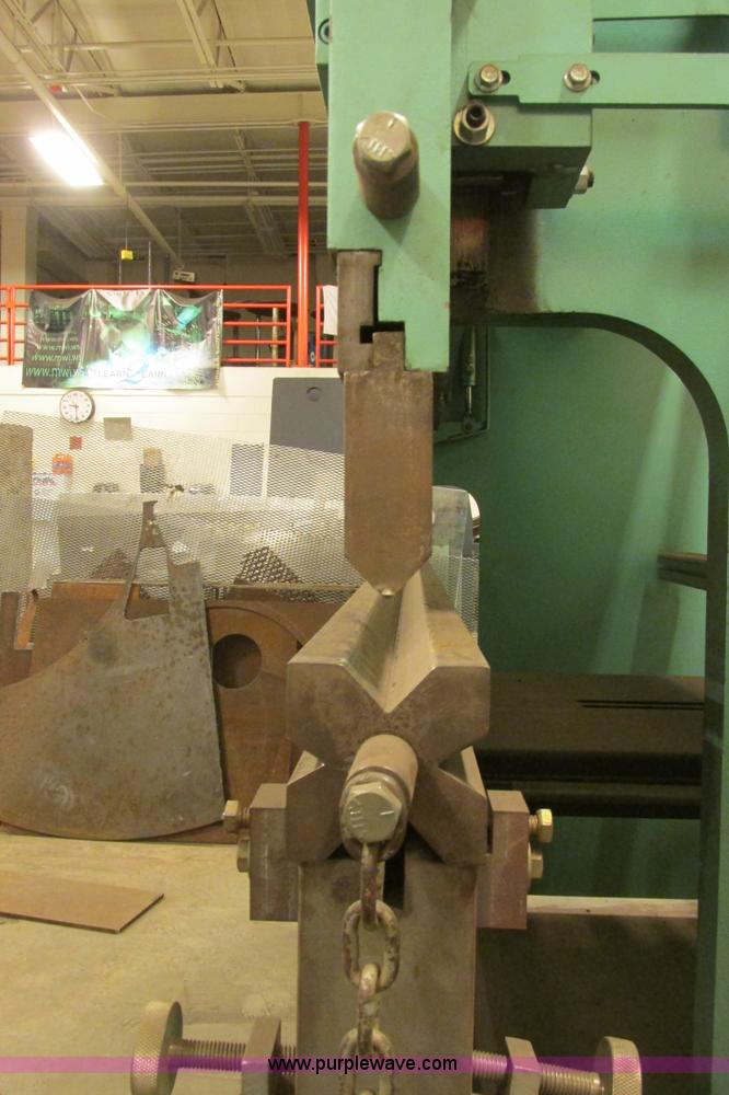 image for item I9693 Mega Piranha press brake