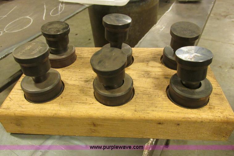 image for item I9694 2011 Baileigh SW-623 five station work horse