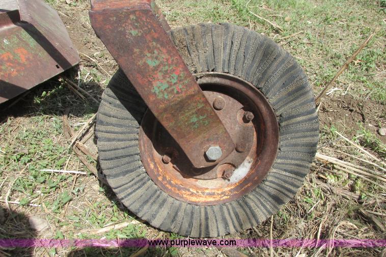 image for item I9723 New Idea rotary mower