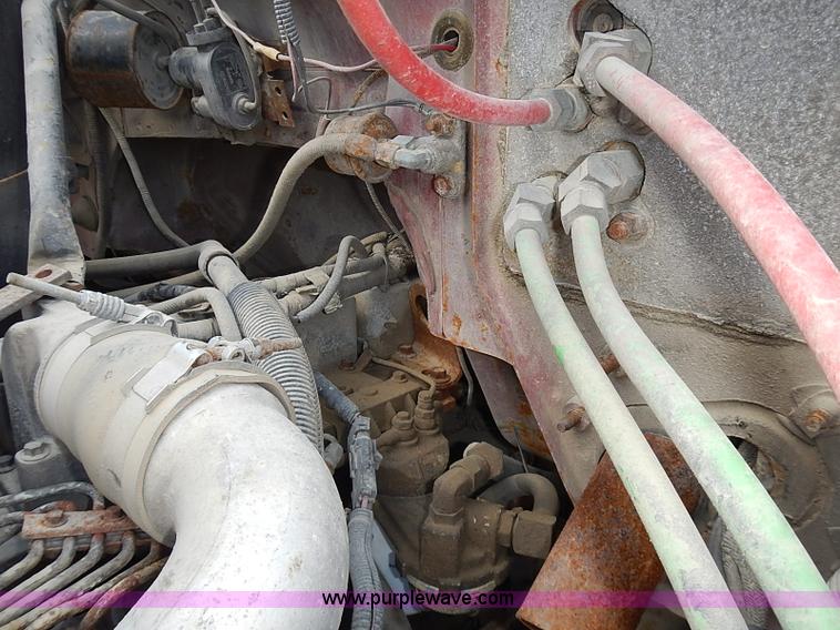 image for item J3194 1995 Ford F800 dump truck