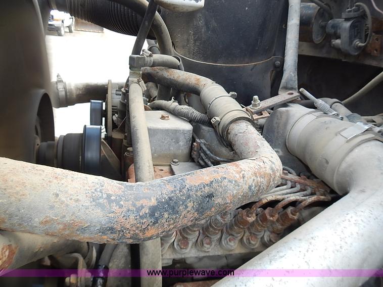 image for item J3194 1995 Ford F800 dump truck