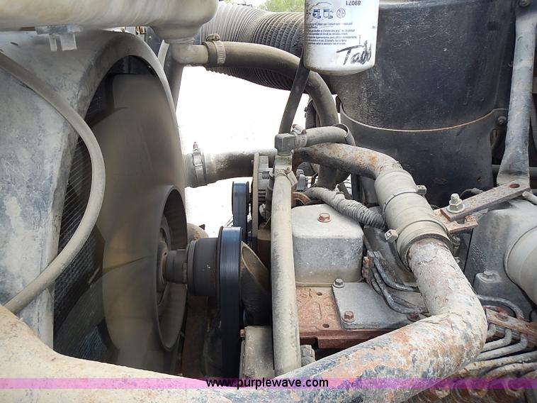 image for item J3194 1995 Ford F800 dump truck