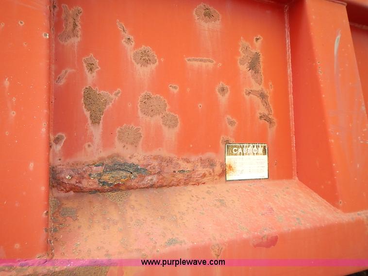 image for item J3194 1995 Ford F800 dump truck