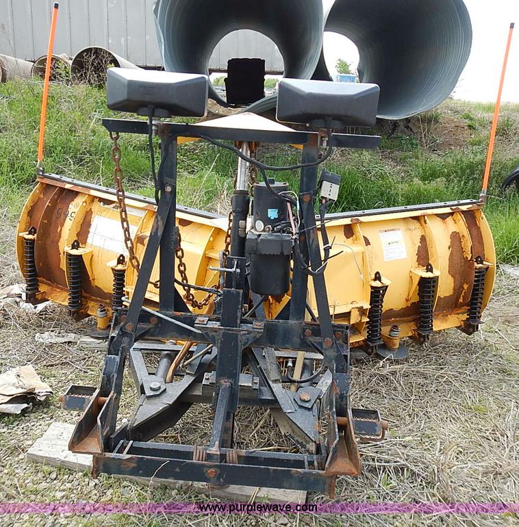 image for item J3194 1995 Ford F800 dump truck