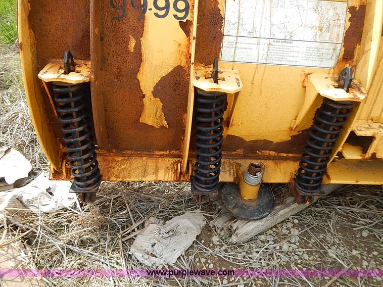 image for item J3194 1995 Ford F800 dump truck