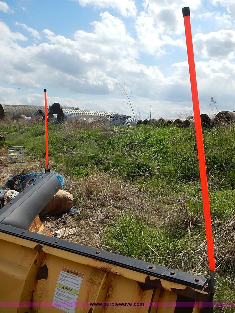 image for item J3194 1995 Ford F800 dump truck