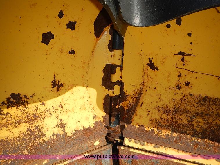 image for item J3194 1995 Ford F800 dump truck