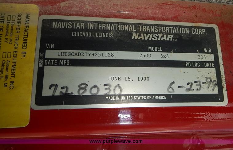 image for item J3197 2000 International F2554 truck cab and chassis