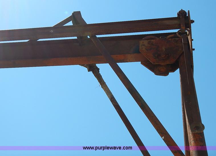 image for item J3198 A-frame shop hoist