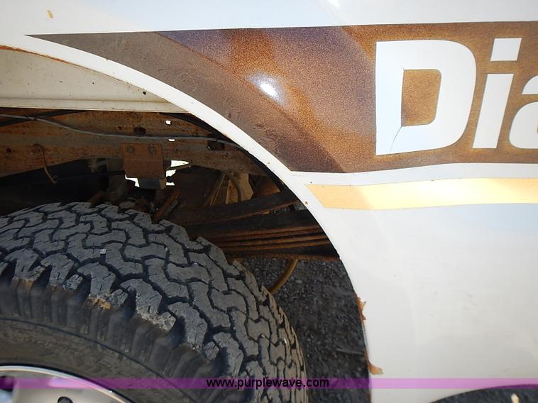 image for item J3200 2001 Ford F350 Super Duty XL pickup truck