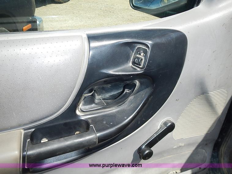 image for item J3202 1998 Ford Ranger XLT SuperCab pickup truck