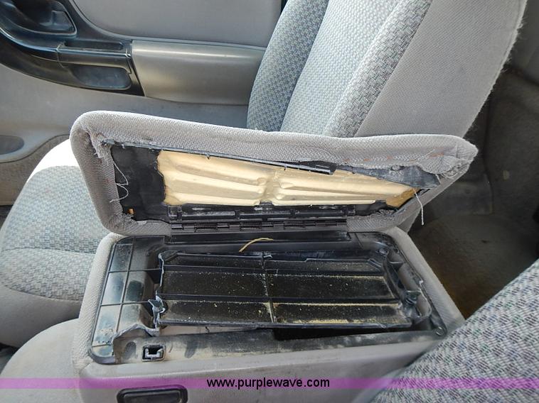 image for item J3202 1998 Ford Ranger XLT SuperCab pickup truck