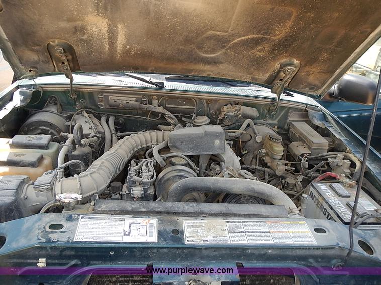 image for item J3202 1998 Ford Ranger XLT SuperCab pickup truck