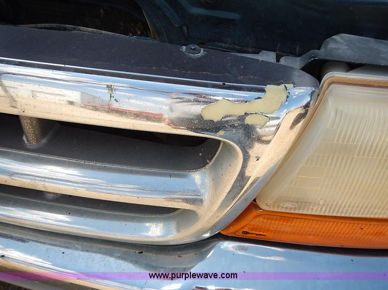 image for item J3202 1998 Ford Ranger XLT SuperCab pickup truck