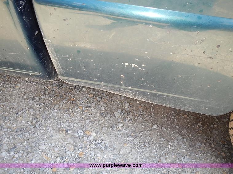 image for item J3202 1998 Ford Ranger XLT SuperCab pickup truck