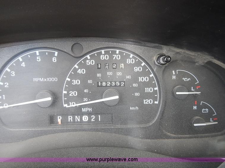 image for item J3203 2000 Ford Ranger XLT SuperCab pickup truck