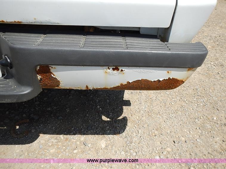 image for item J3203 2000 Ford Ranger XLT SuperCab pickup truck