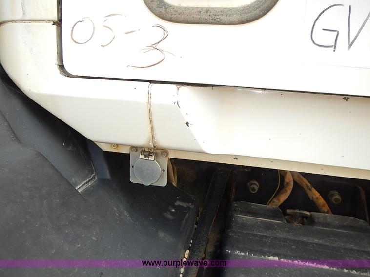 image for item J3211 1991 Mack CH613 semi truck