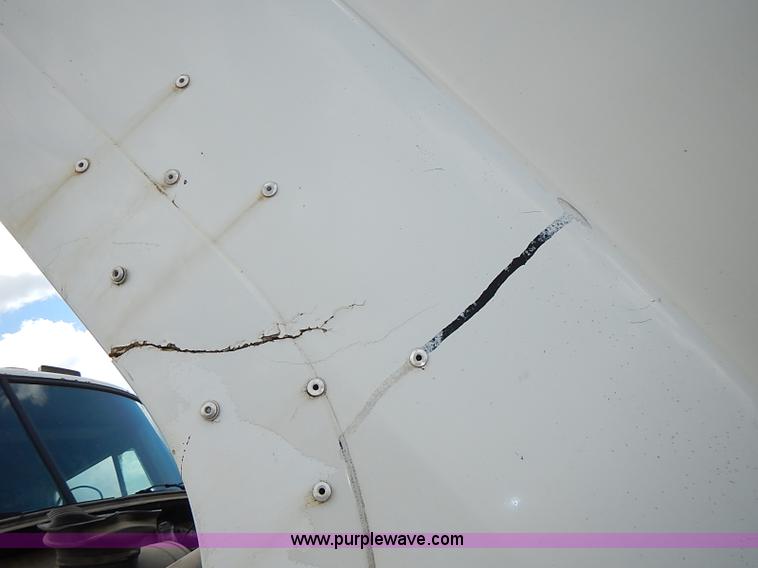 image for item J3211 1991 Mack CH613 semi truck