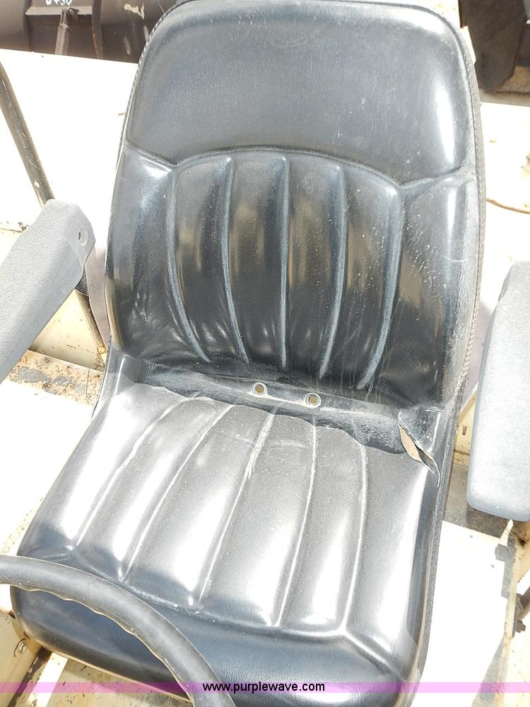 image for item J3212 Ingersoll Rand PT120R pneumatic roller